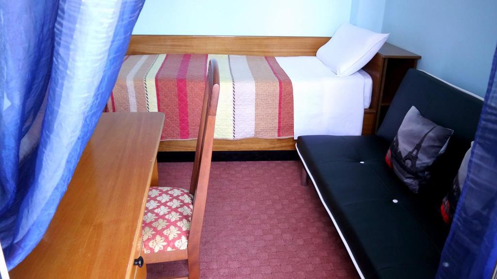 Kruja Hotel Tirana Buitenkant foto