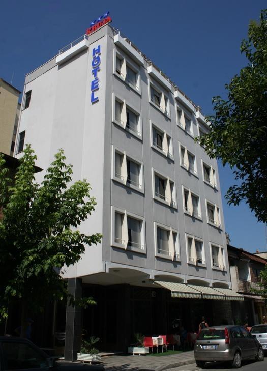 Kruja Hotel Tirana Buitenkant foto