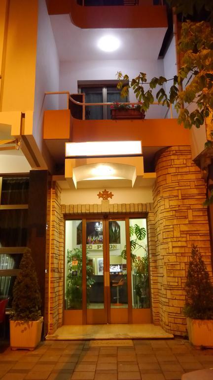 Kruja Hotel Tirana Buitenkant foto