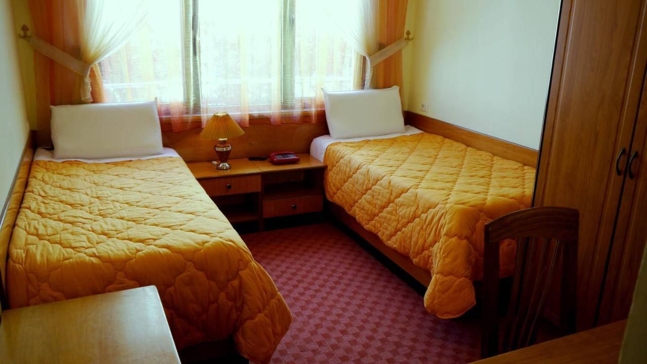 Kruja Hotel Tirana Buitenkant foto
